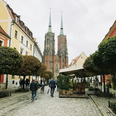 Oomph Wroclaw Old Town Apartment Апартаменты *